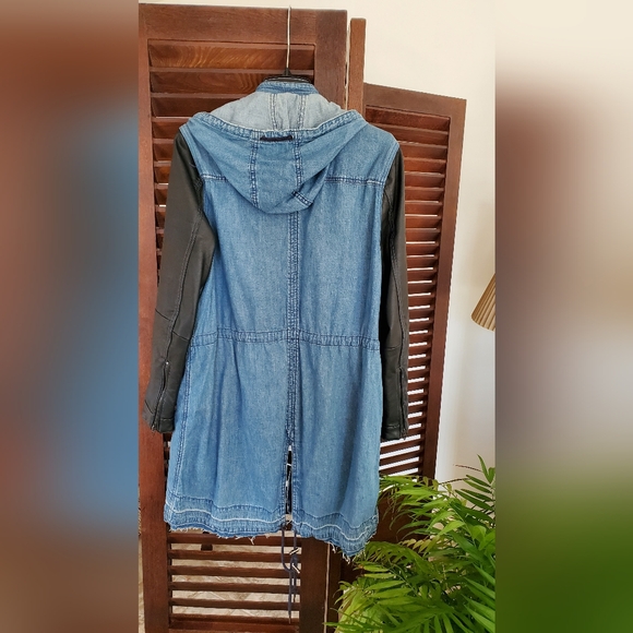 BlankNYC Denim Jacket Size MEDIUM - Picture 2 of 6